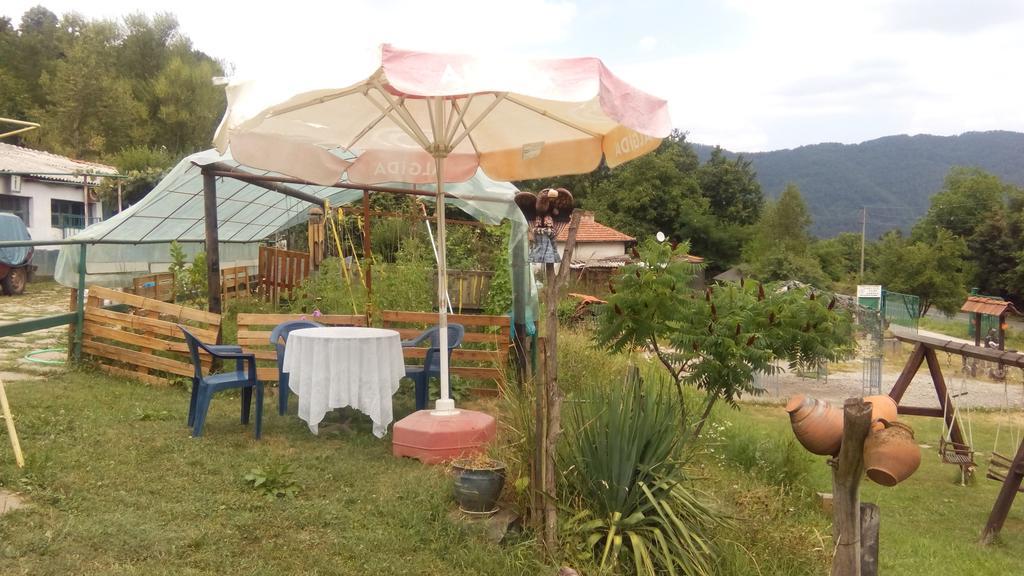 Guest House Alfa Daniel Balkanets  Esterno foto
